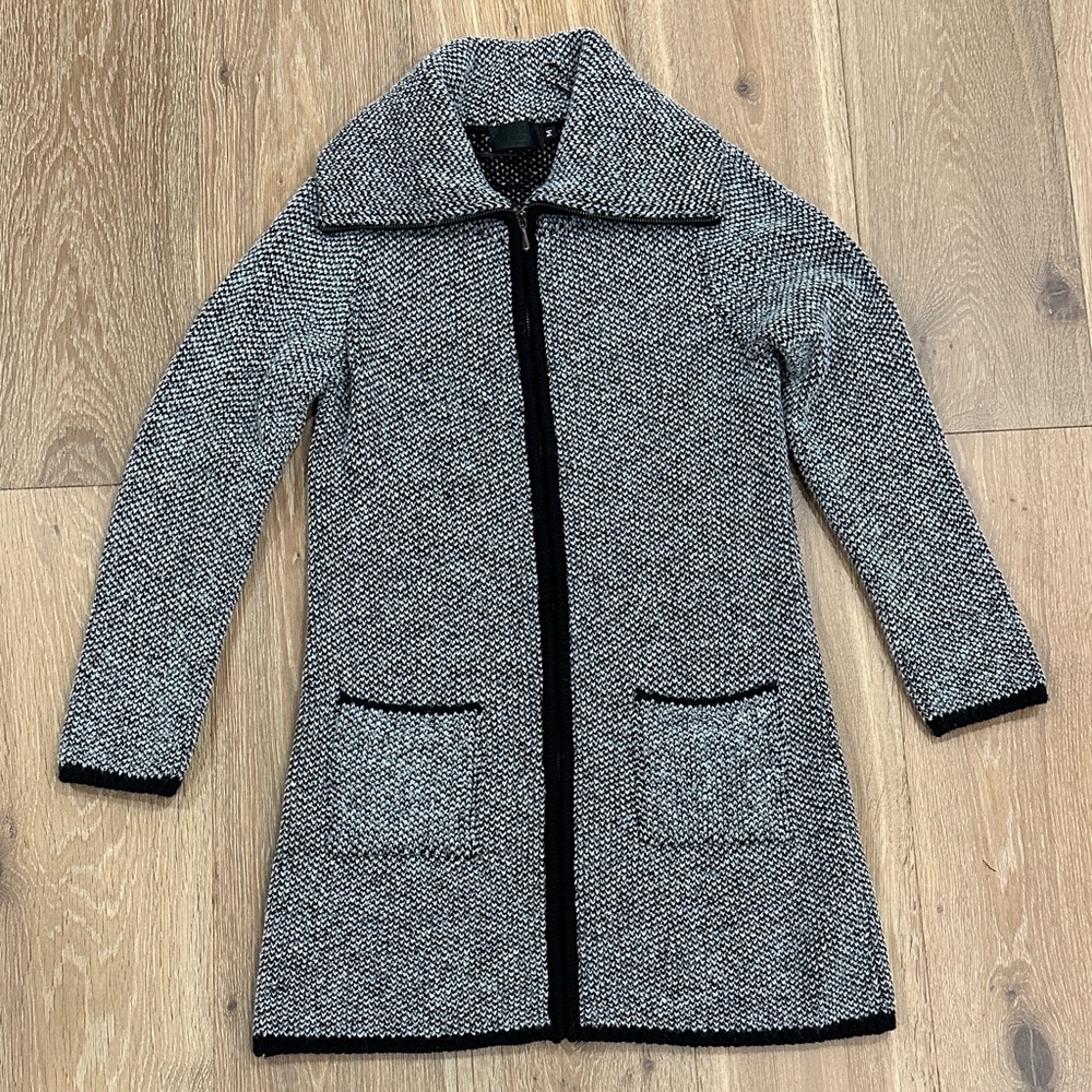 Mary Black and White Cardigan